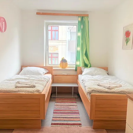 Beenie 3 Bed & Breakfast Linz